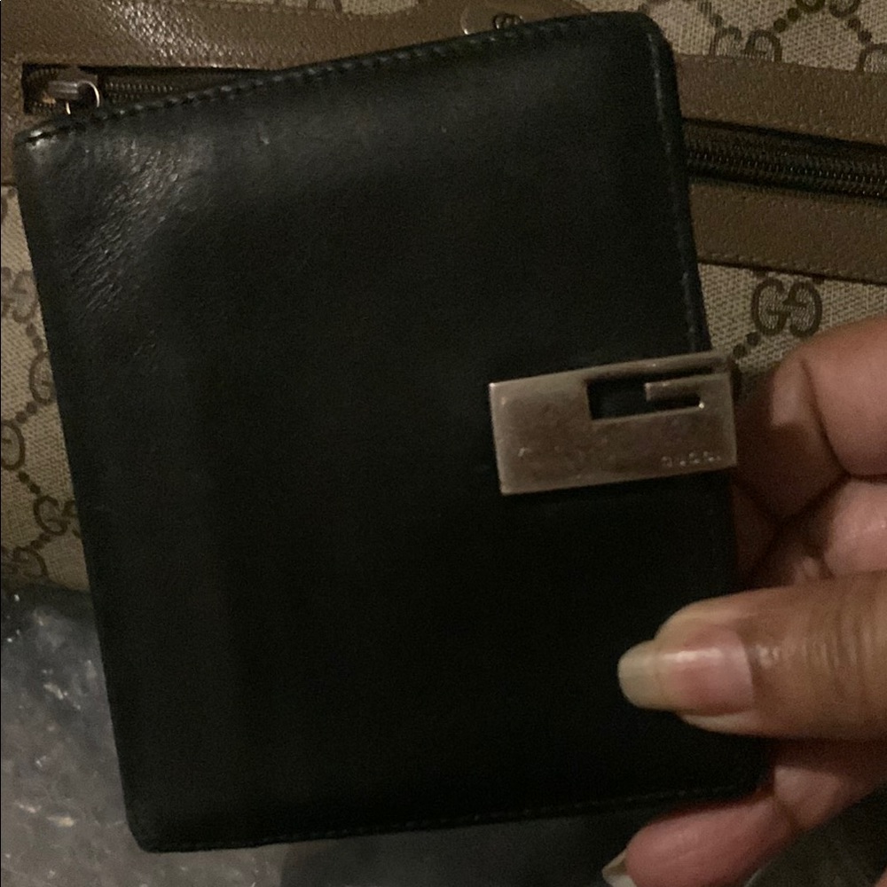 Authentic Gucci Black Leather I.D. Card Holder Wallet with Metal Accent!